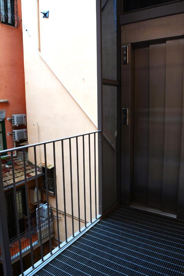 Porta Felu Apartment Salerno Exterior photo